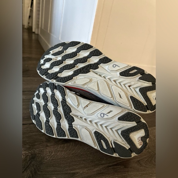 Hoka One One Clifton 8 Running Shoes Men Size 9.5D Gray Comfort Low Top Sneakers - Picture 10 of 11